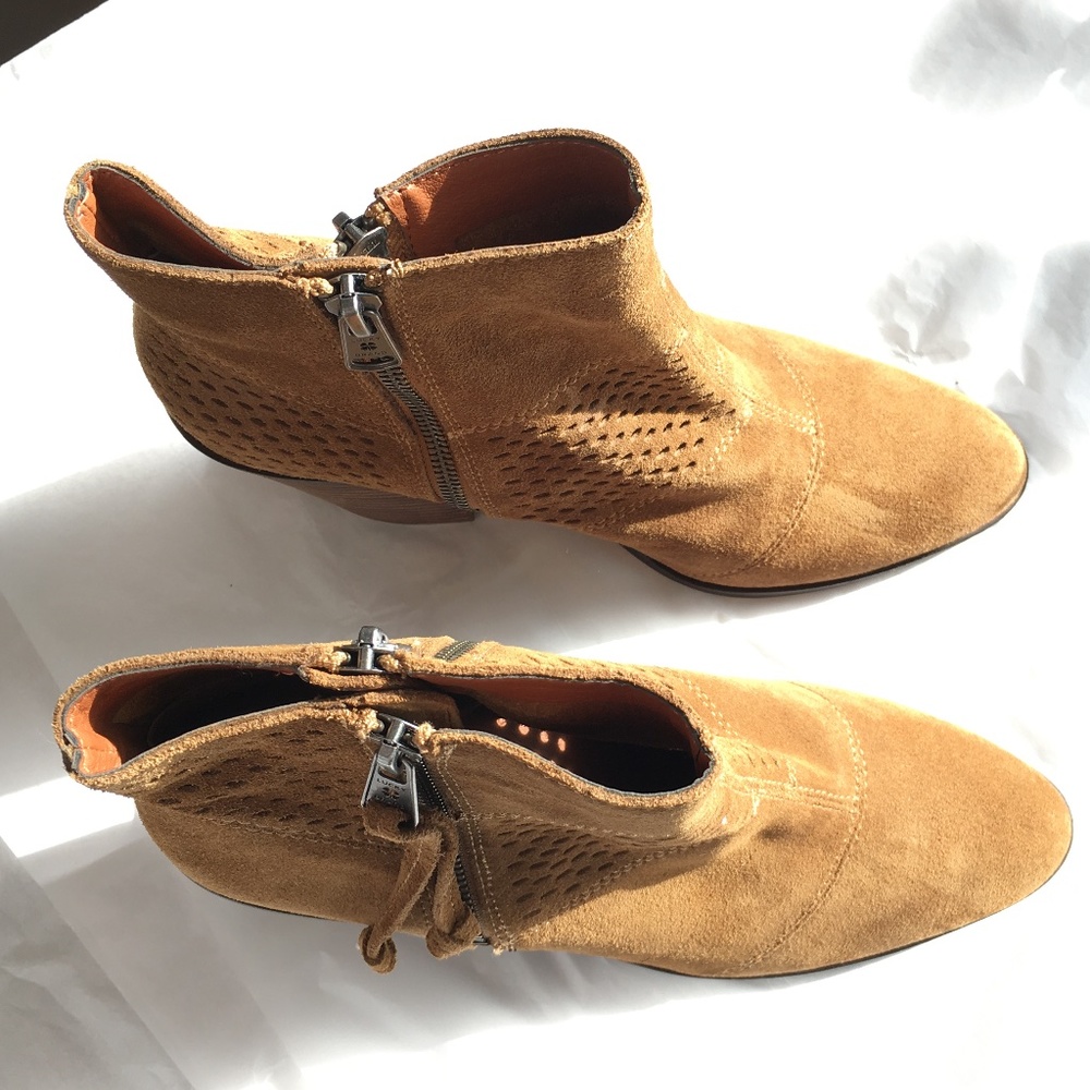 LUCKY BRAND Boots - Picture 2 of 8
